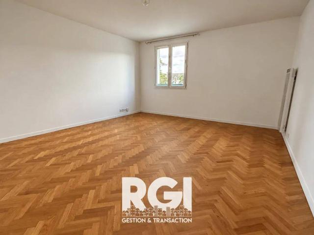 Appartement location à Le Mesnil-Saint-Denis, Yvelines