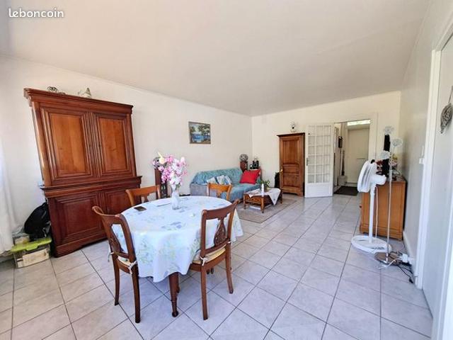 Appartement vente à Évry, Le Coudray-montceaux