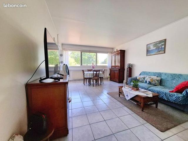 Appartement vente à Le Coudray-Montceaux, Essonne