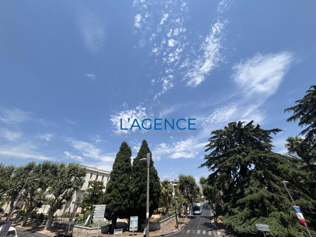 Appartement vente à Arrondissement de Toulon, Hyères