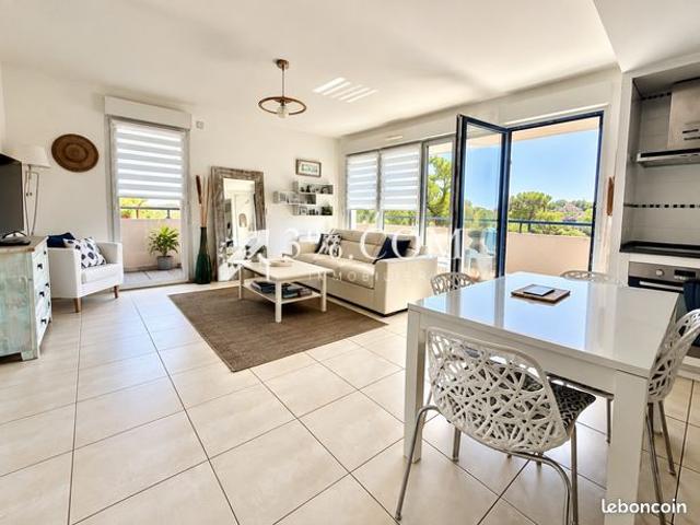 Appartement vente à Arrondissement de Draguignan, Saint-raphaël