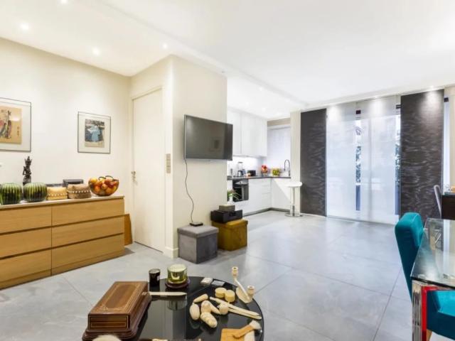 Appartement vente à Paris, Île-de-France