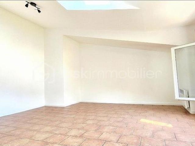 Appartement vente à Arrondissement de Toulon, Belgentier