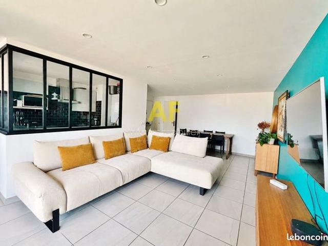 Appartement vente à Arrondissement de Draguignan, Saint-raphaël