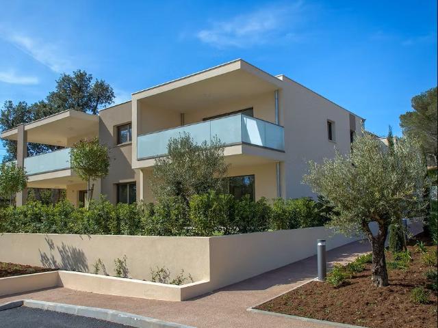 Appartement vente à Arrondissement de Draguignan, Saint-raphaël