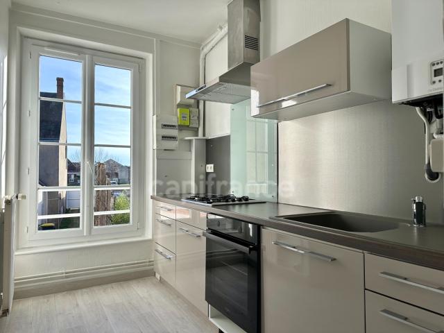 Appartement location à Saint-Denis-de-l'Hôtel, Loiret