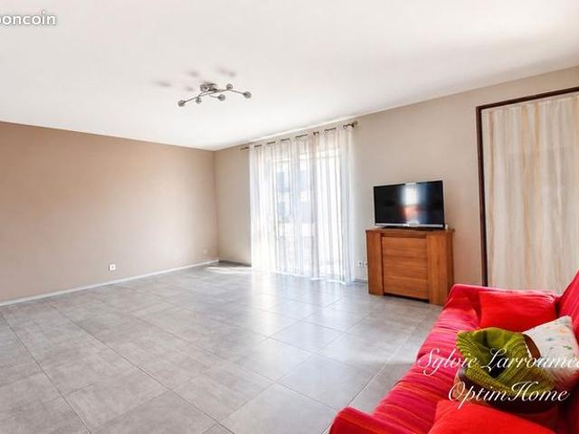 Appartement vente à Saint-Julien-en-Genevois, Frangy