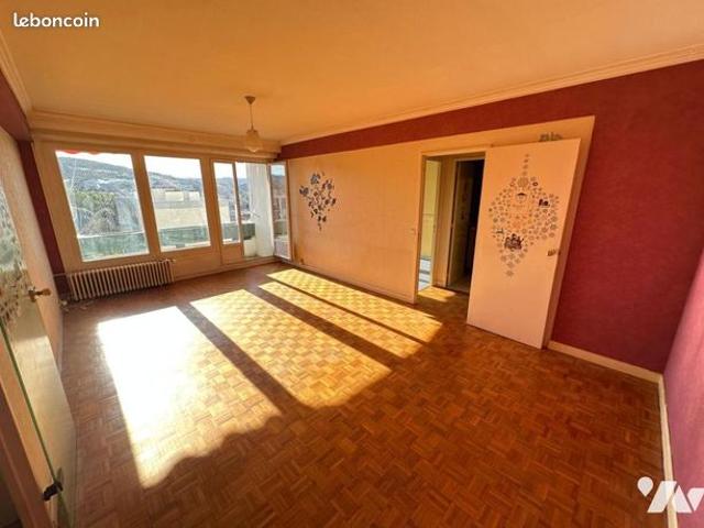 Appartement vente à Saint-Étienne, Firminy