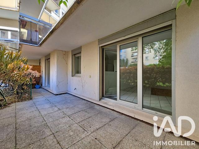 Appartement vente à Quartier Cœur de Ville, Courbevoie