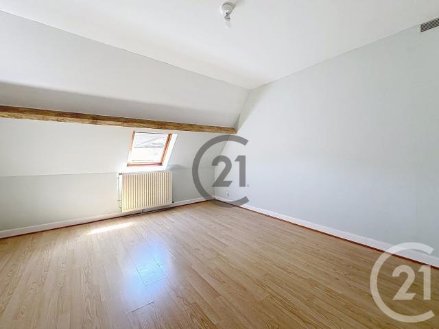 Appartement location à Sens, Saint-julien-du-sault