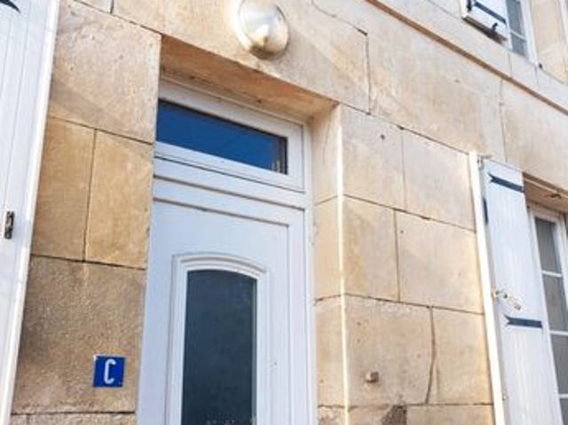 Appartement vente à Saintes, Burie