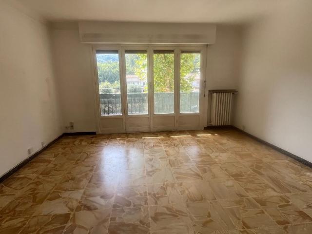 Appartement vente à Saint-Roch, Contes