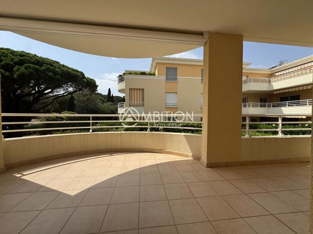 Appartement location à Arrondissement de Draguignan, Fréjus