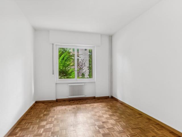 Apartment mieten in Einigen, Zürich