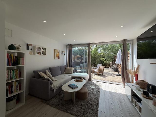 Appartement vente à Arrondissement de Draguignan, Grimaud