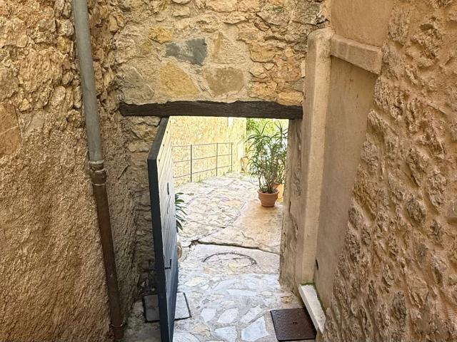 Appartement vente à Grasse, Châteauneuf-grasse