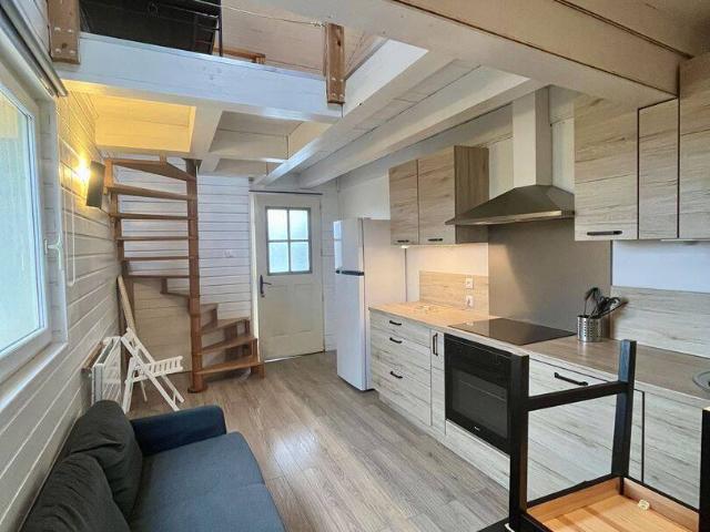 Studio location à Saint-Cyr-au-Mont-d'Or, Rhône
