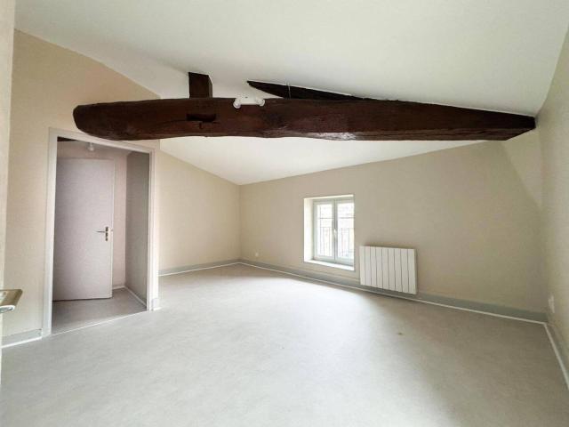 Studio location à Mâcon