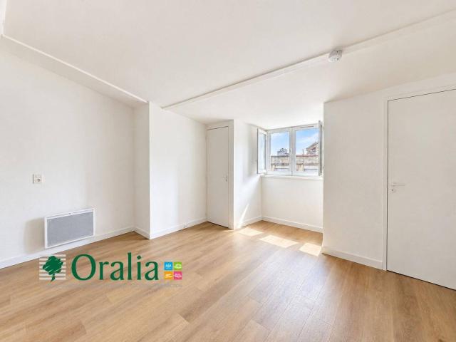 Studio location à Bordeaux, Port de la Lune, Bordeaux