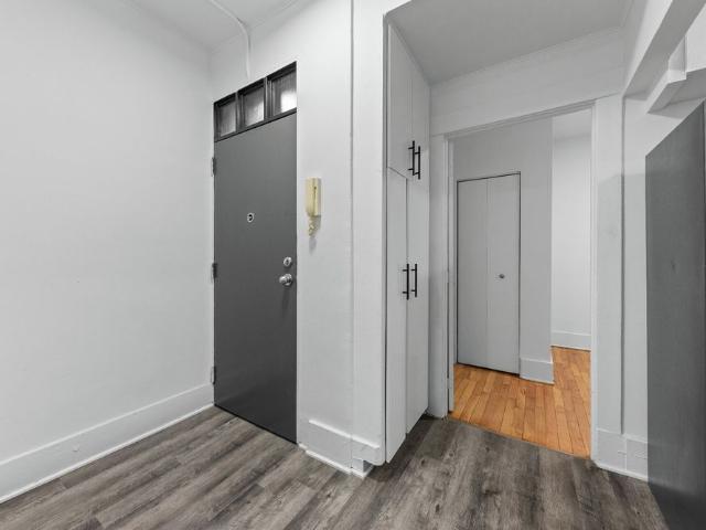 Apartment for rent in Côte-des-Neiges–Notre-Dame-de-Grâce, Montréal