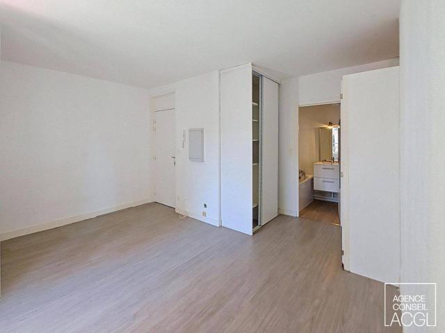 Studio location à Les Ardillos, Mérignac