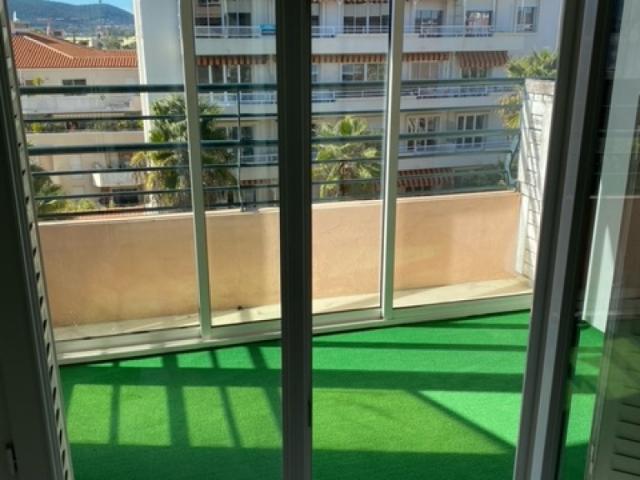 Appartement location à Arrondissement de Toulon, Hyères
