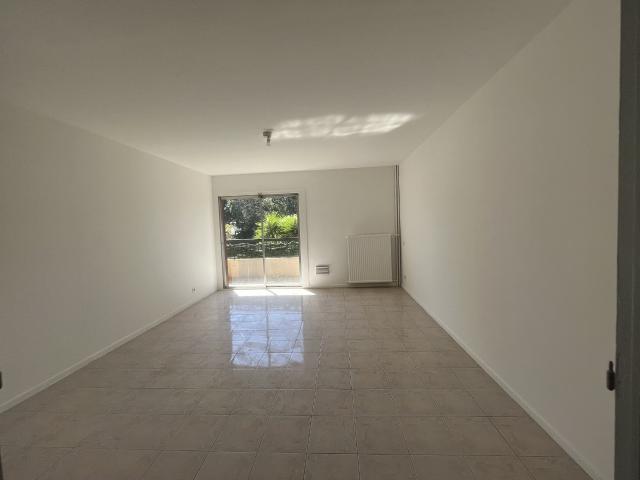 Appartement location à Arrondissement de Toulon, Hyères