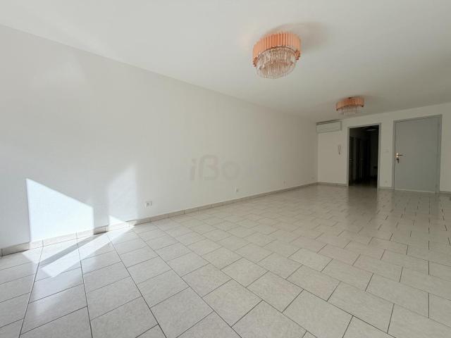 Appartement location à Arrondissement de Toulon, Cuers