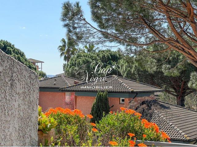 Appartement vente à Arrondissement de Toulon, Le Lavandou