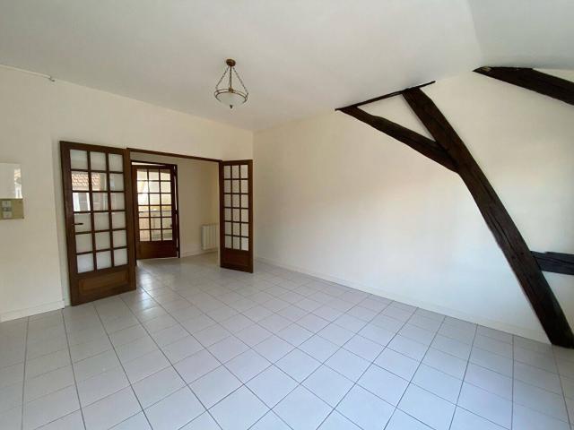 Appartement location à Collemiers, Yonne