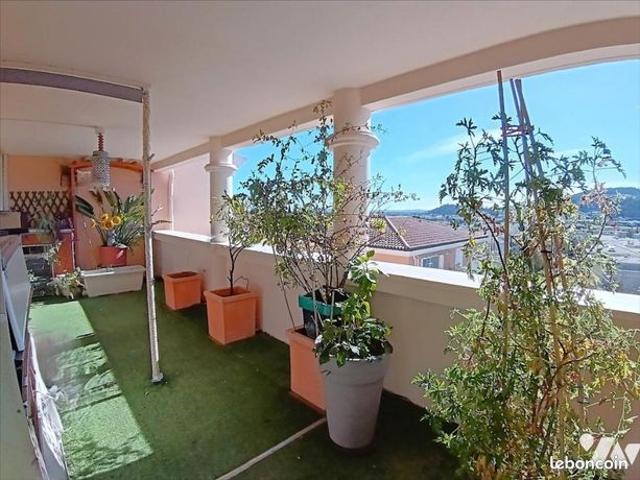 Appartement vente à Arrondissement de Toulon, Hyères