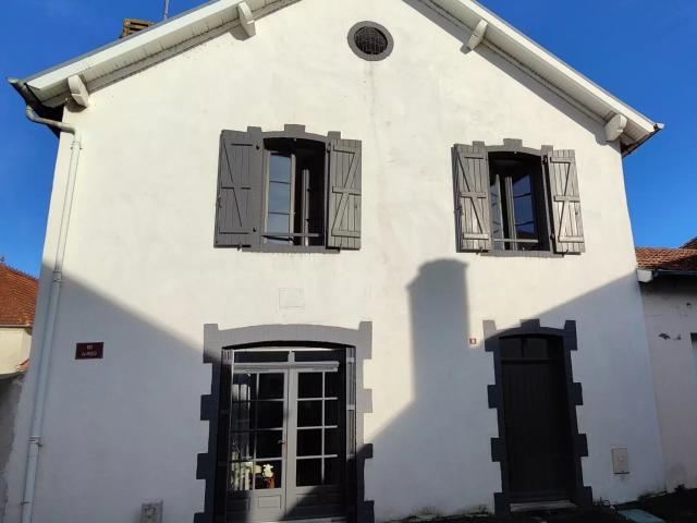 Appartement vente à Oloron-Sainte-Marie, Salies-de-béarn