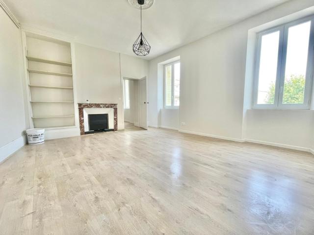 Appartement location à Tournon-sur-Rhône, Saint-péray