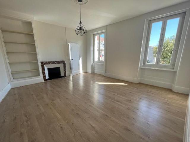 Appartement location à France métropolitaine, Saint-péray