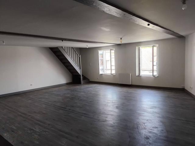 Appartement location à Mongrolle, Crécy-la-Chapelle