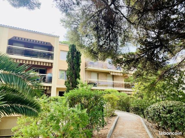 Appartement vente à Arrondissement de Toulon, Hyères