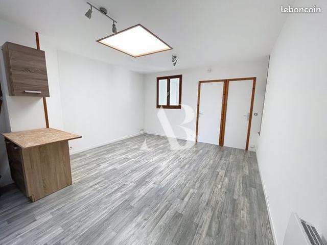 Appartement vente à Melun, Guignes