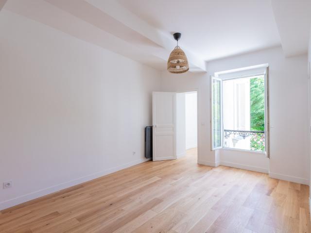 Appartement vente à Porte d'En Bas, Bagneux