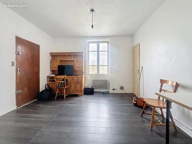 Appartement vente à La Tour-du-Pin, Nivolas-vermelle