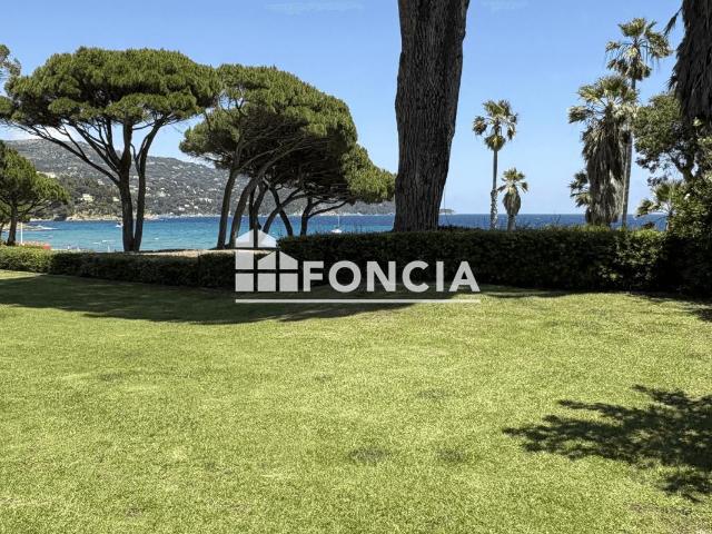 Appartement vente à Arrondissement de Toulon, Le Lavandou