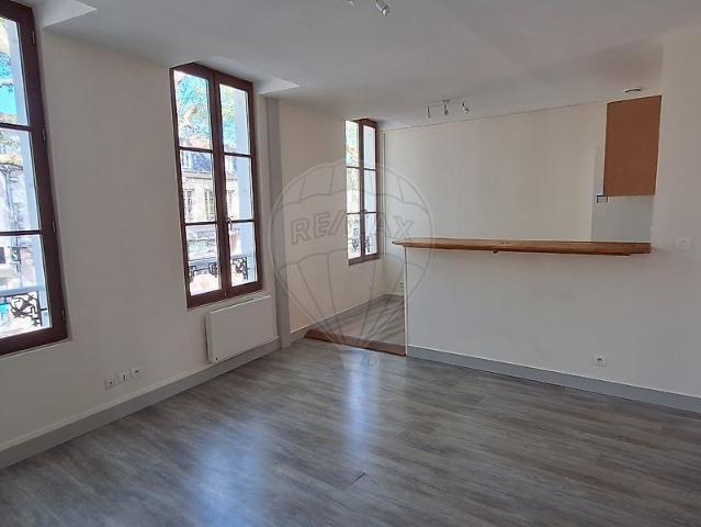 Appartement location à Saintes