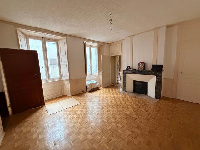 Appartement vente à Saint-Flour, Saint-flour