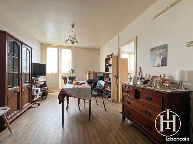Appartement vente à Saint-Amand-Montrond, Saint-amand-montrond