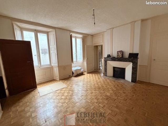 Appartement vente à Saint-Flour, Saint-flour