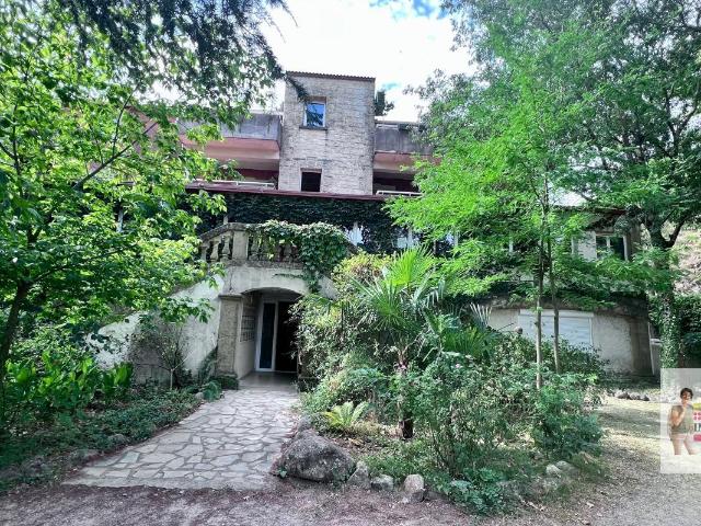 Appartement vente à Alès, Corbès