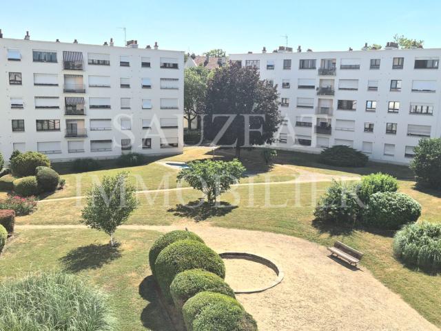 Appartement vente à Porte d'En Bas, Bagneux