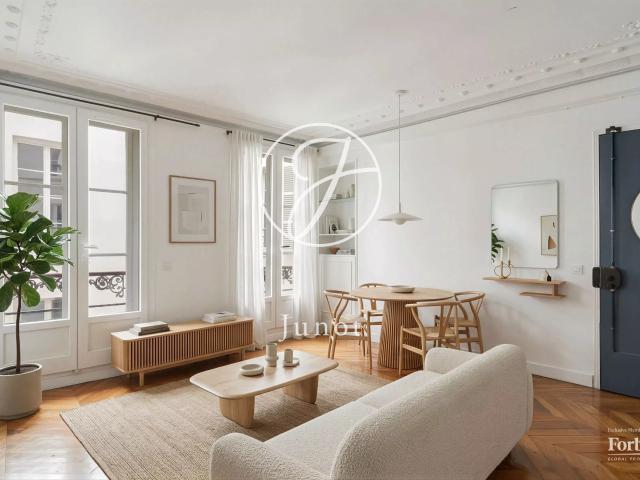 Appartement vente à Paris 1er Arrondissement, Paris