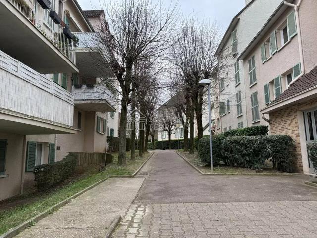 Appartement vente à France métropolitaine, Groslay
