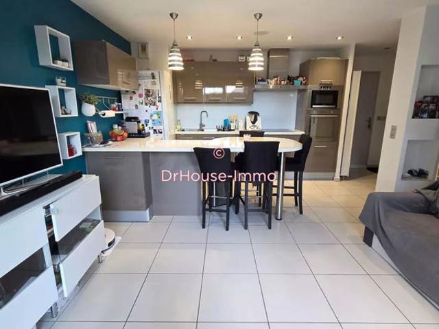 Appartement vente à Arrondissement de Toulon, Solliès-toucas