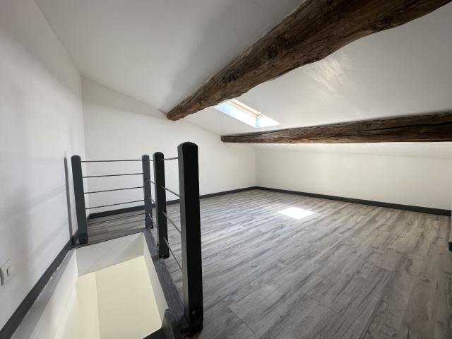 Appartement location à Nîmes, Combas